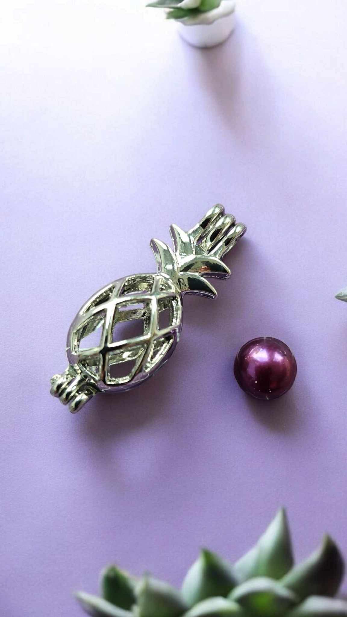Pineapple pearl cage