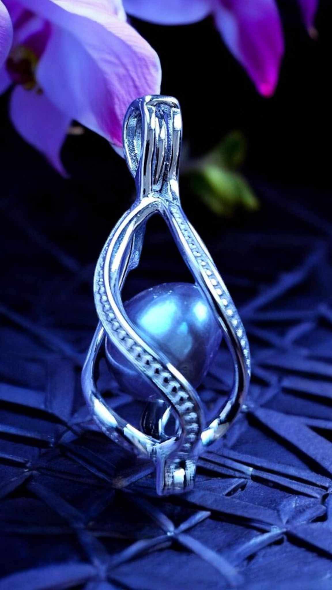 Sterling silver twisted cage